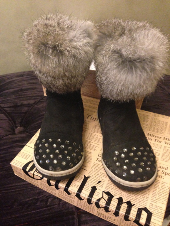 зимние замшевые сапоги John Galliano б/у 22р.- 4 500 руб