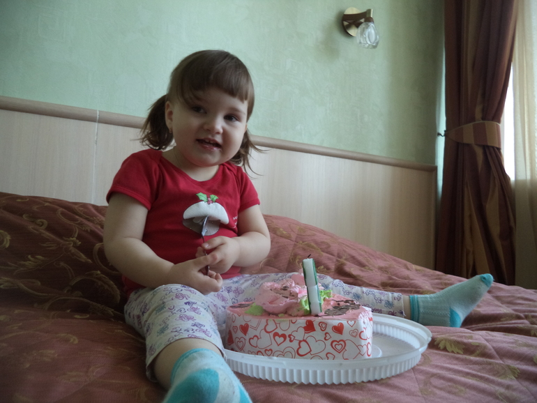 Элине 2 года.