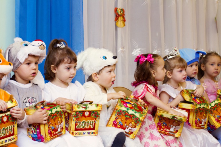 Первый Ванюшин утренник в садике)