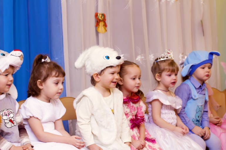 Первый Ванюшин утренник в садике)