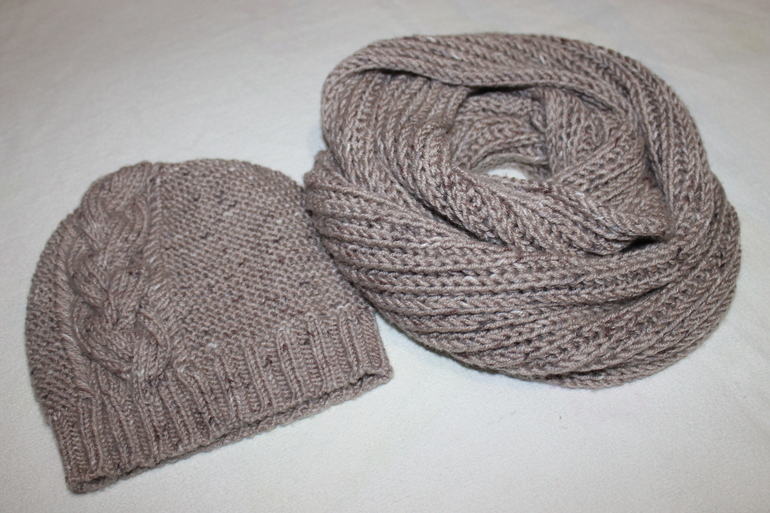 Шапка с косой от Jared Flood и снуд в комплект