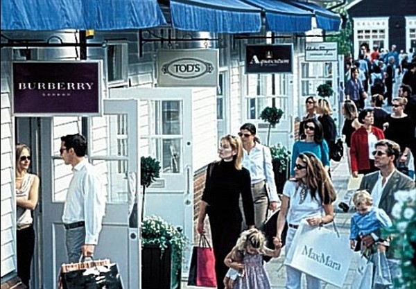 Выкупы с закрытых распродаж Италии