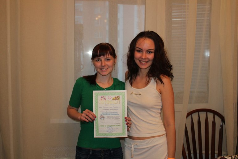 Как я училась реснички наращивать))))