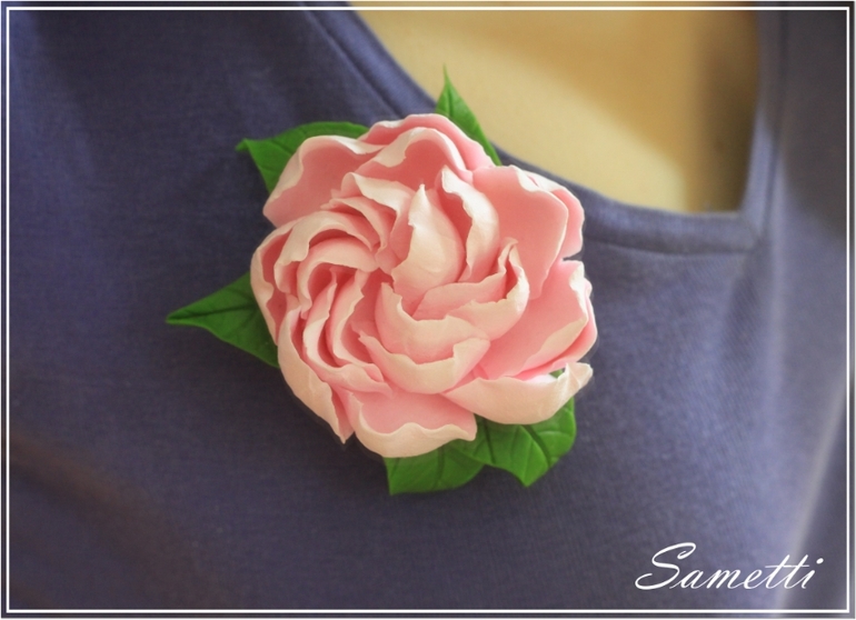 Яркие украшения и аксессуары на лето