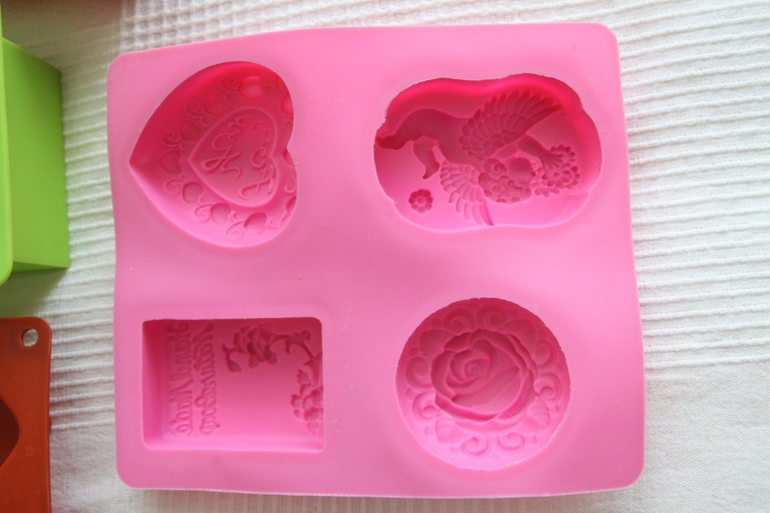 Продаю все запасы для мыловарения и косметики