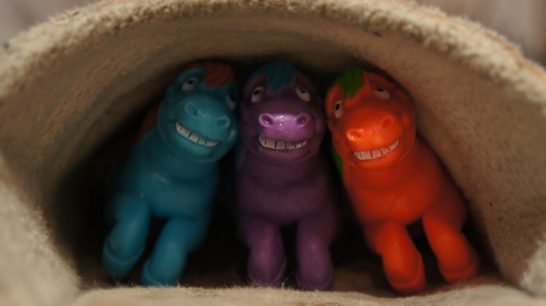 Лепилка из фольги