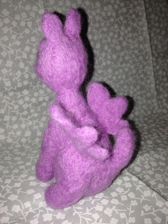 Свалался розовый крылатый кот