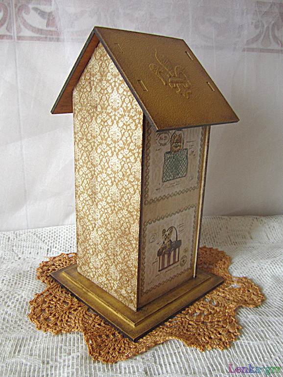 Сделала домик с песиками