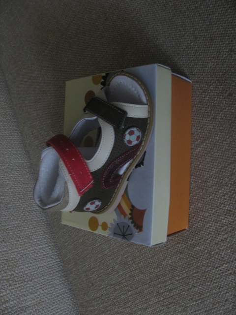 Новые сандалики на мальчиков