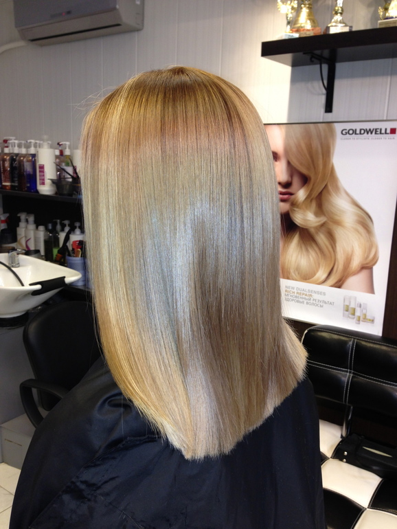 Требуются модели для самых модных и красивых видов окрашивания