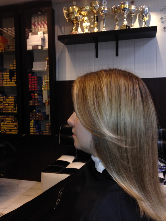 Требуются модели для самых модных и красивых видов окрашивания