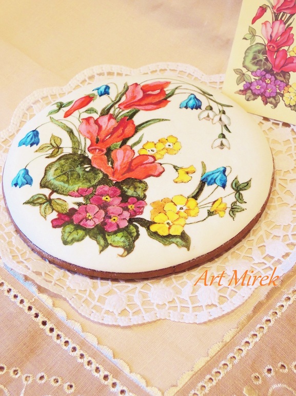 Цикламен, примулы и нежные подснежники...