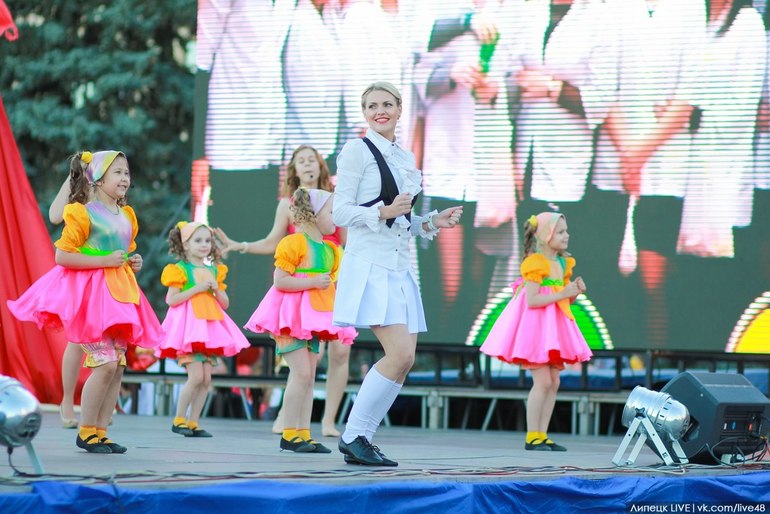 Наши малыши на празднике