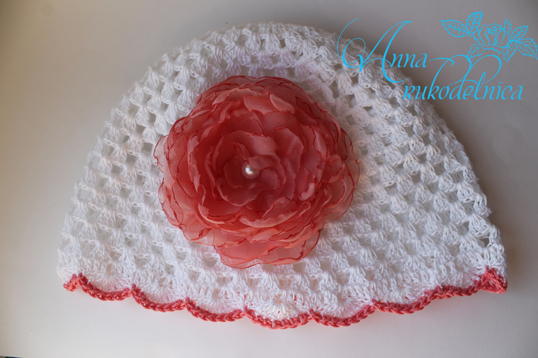 Панама с цветком