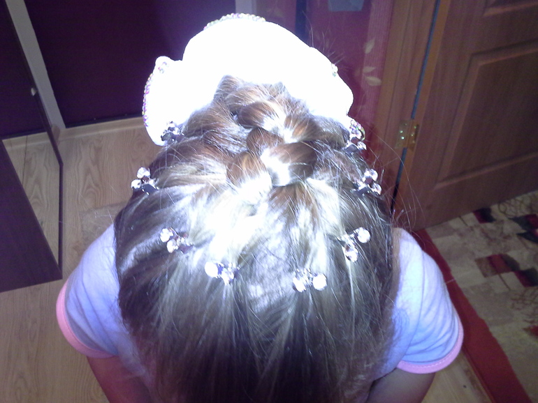 колосок с гулькой