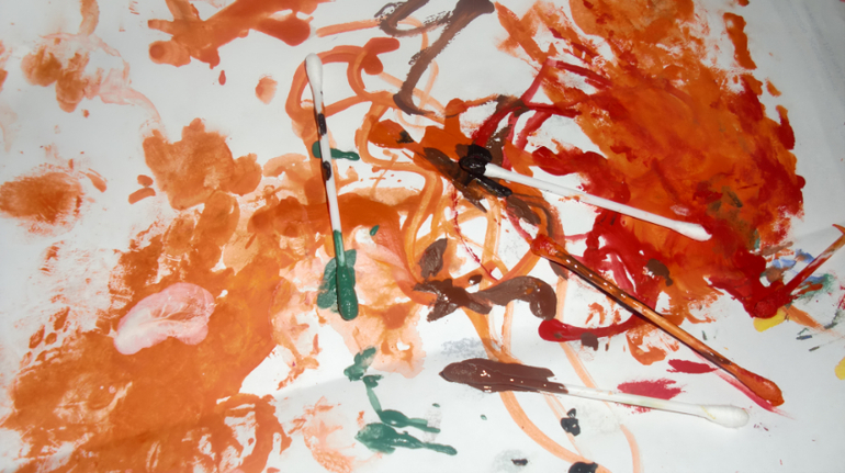 Рисуем ватными палочками