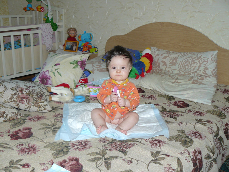 Нашему солнышку сегодня семь месяцев!!!