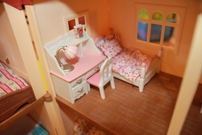 Наш домик Sylvanian Family
