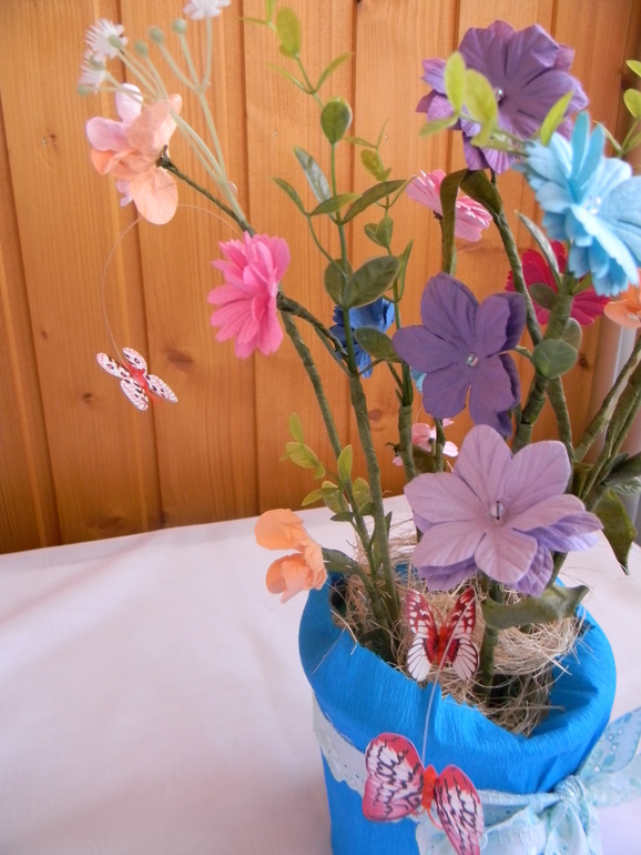 Еще одна поделка-рукоделка в сад:)