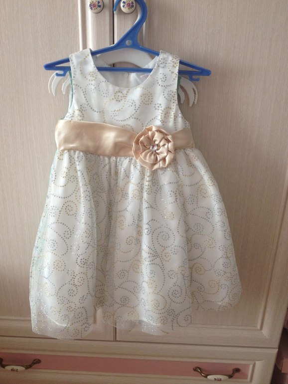 Продам платья для девочки!