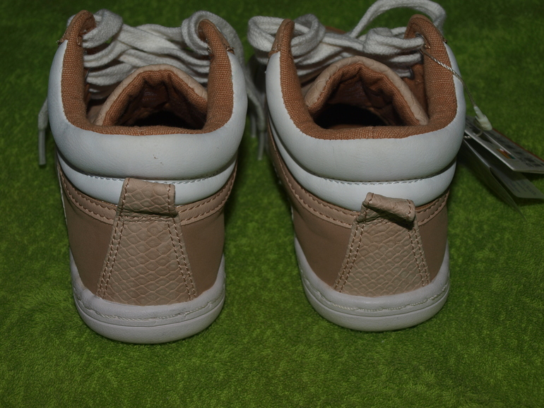 Zara р.25