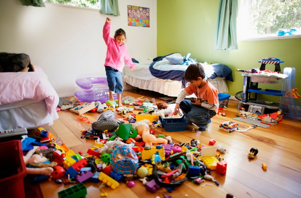 Мама, ты меня родила, чтобы любить или чтобы я тебе игрушки помогал собирать?