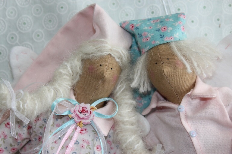 Сонные ангелы в поисках дома))