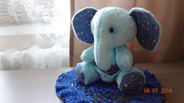 Слоня Фрося.