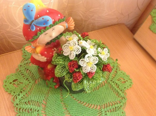 Кустик клубники