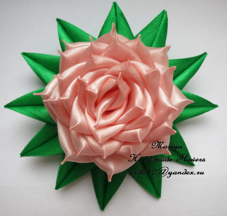 Цветы в технике канзаши