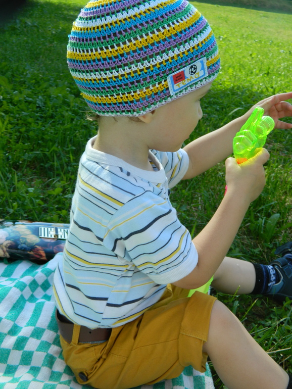 простые шапули на солнечные денечки