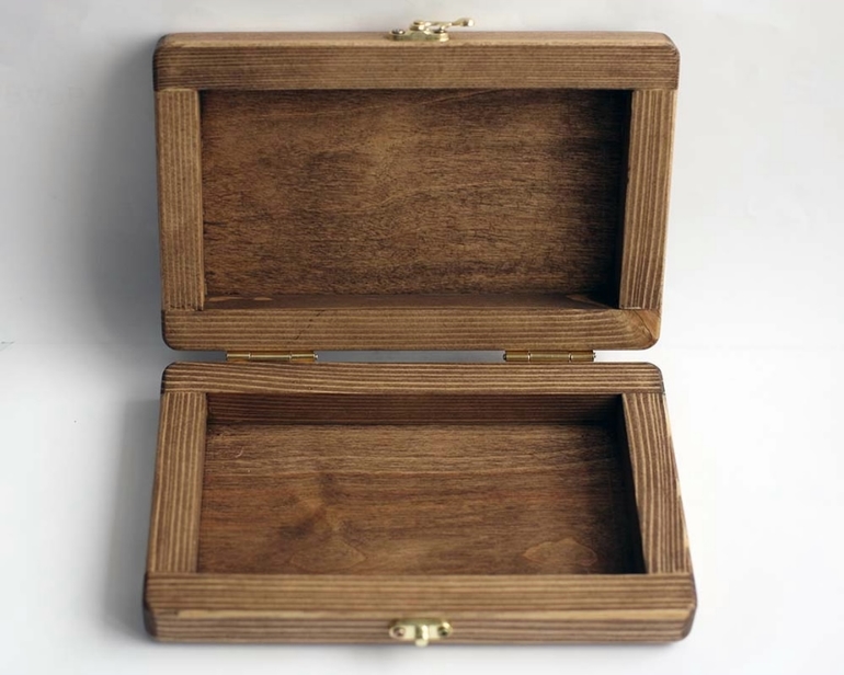 Купюрница-пенал с именной вышивкой