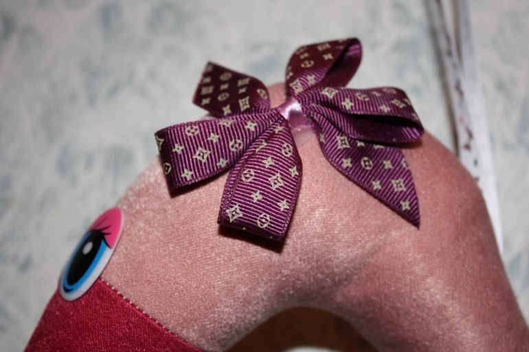 Сшились у Маруси две веселых гуси