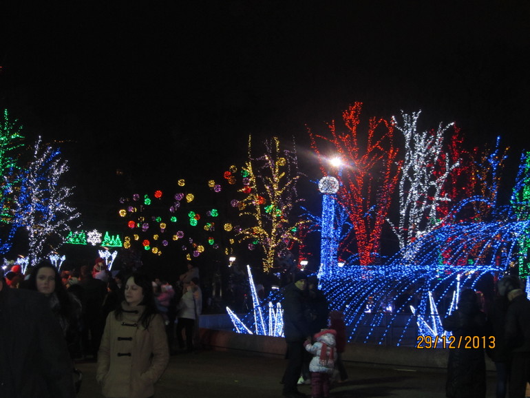 Новогднее......