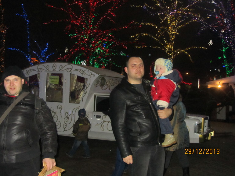 Новогднее......