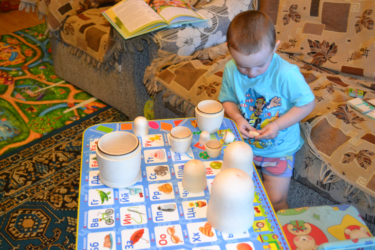 Наши развивающие занятия в 2 года