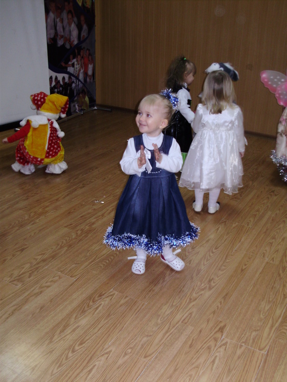 Наш первый новогодний бал.....