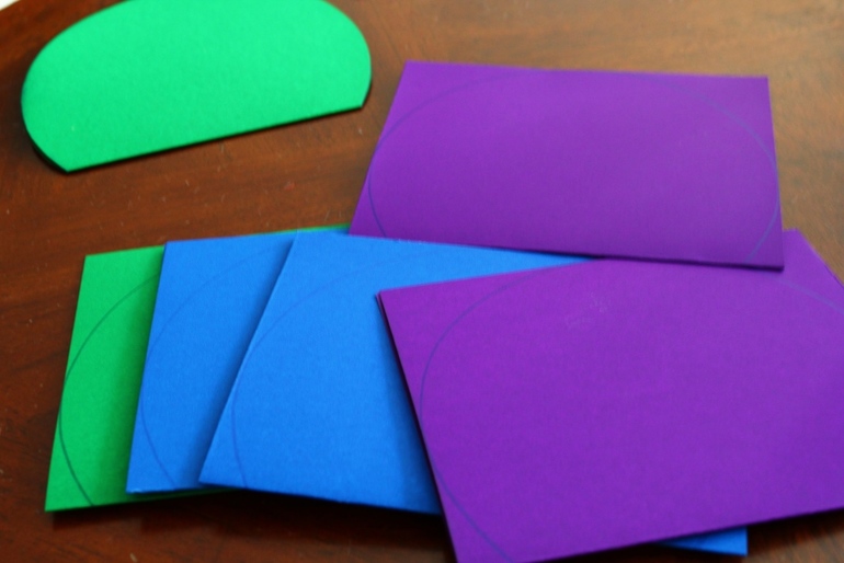 Книга о водных обитателях из картона