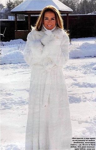 Красавица, умница и вообще приятная во всех отношениях девушка)...