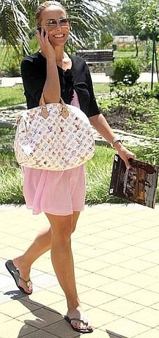 Красавица, умница и вообще приятная во всех отношениях девушка)...