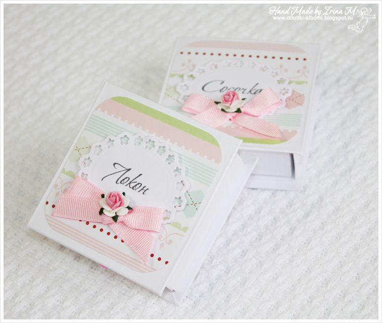 Коробочка воспоминаний мамы и малышки Софьи.