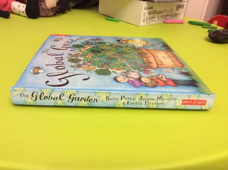 Часть 1. Наши новые книги с клапанами и окошками...