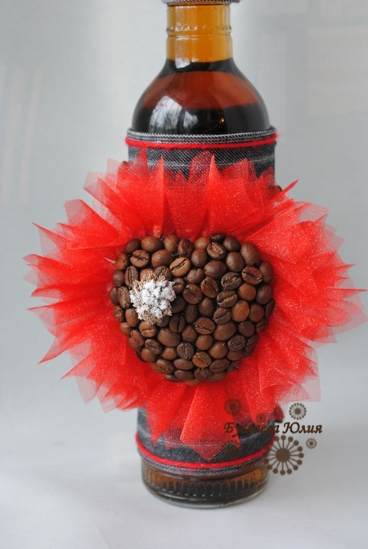 Бутылка коньяка "С любовью".