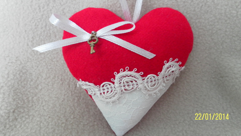текстильные сердечки-валентинки
