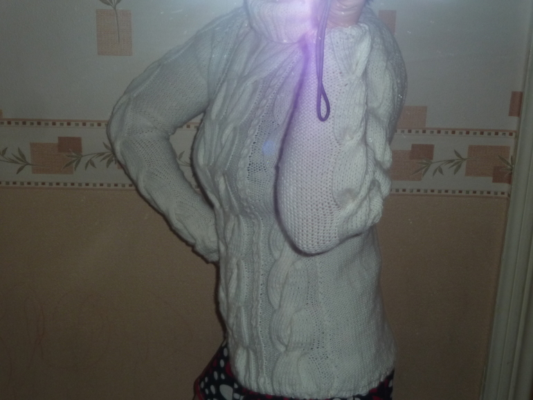 Свитерок на заказ)))