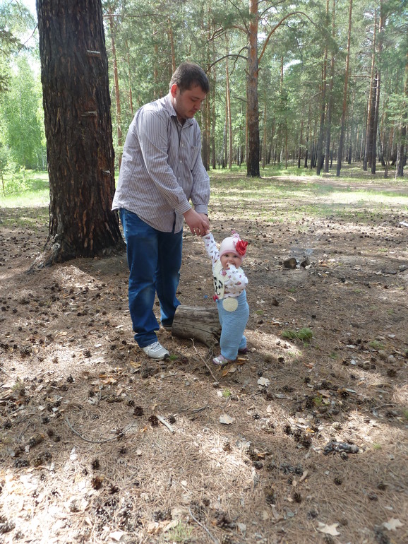 Год назад у папы была вот такая рубашка...