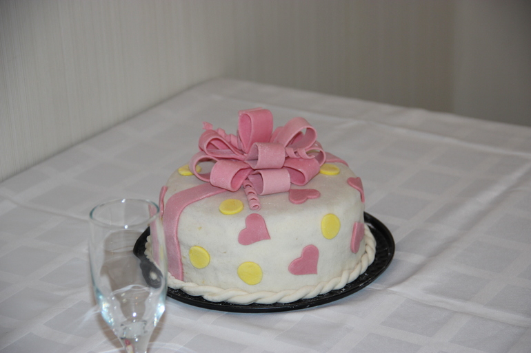 Торт Monst High ( прошол ровно год после первого мастичного)