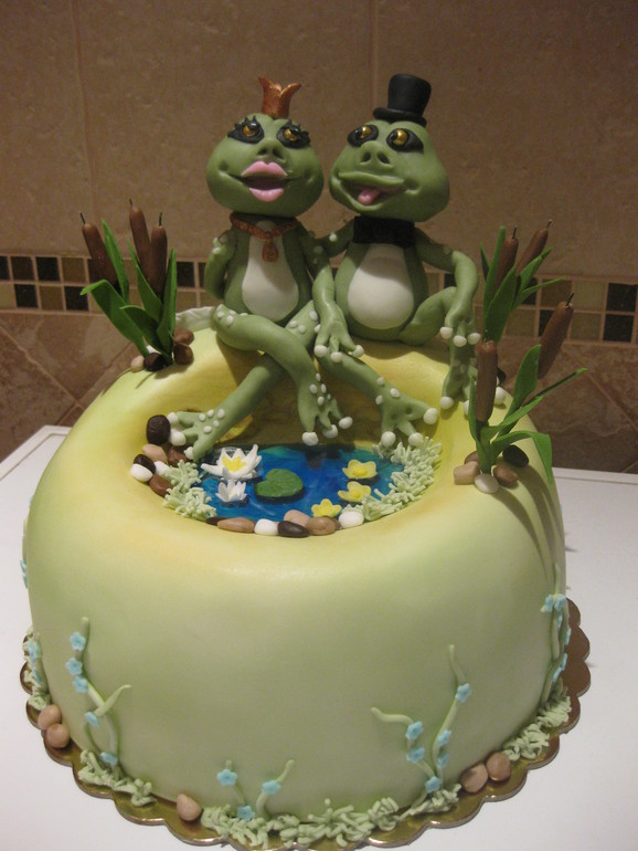 Свадебный с лягушками