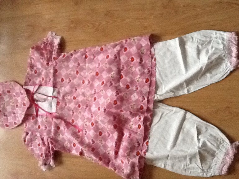 Костюмы ( отдам!)