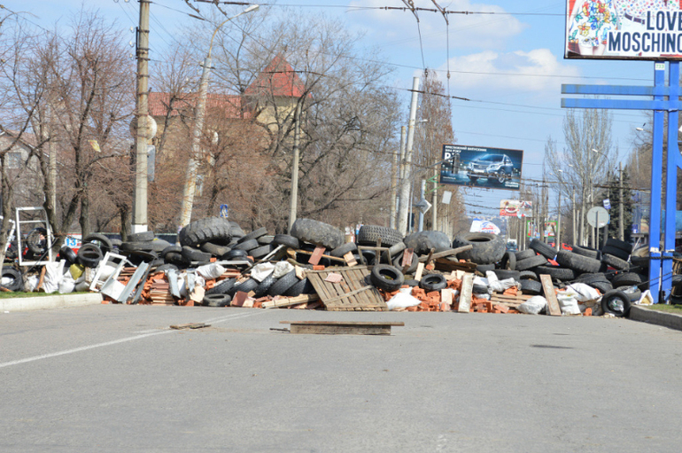 Луганск 9.04.2014г.Очень много фото!